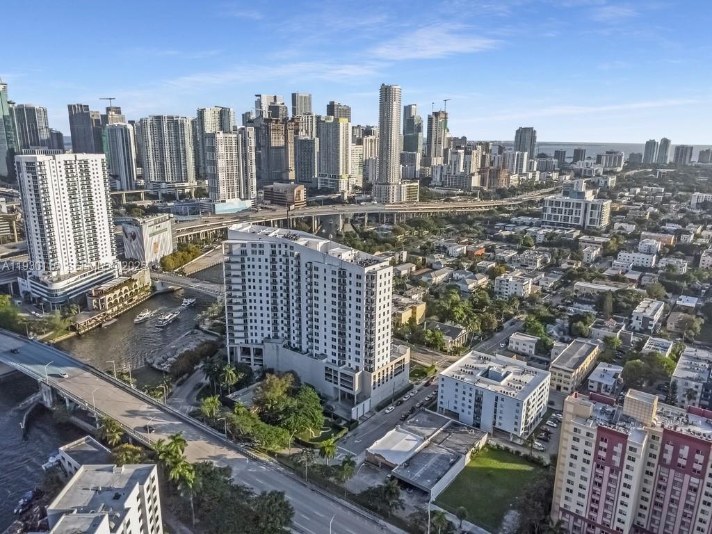 NEO CONDO - Residential