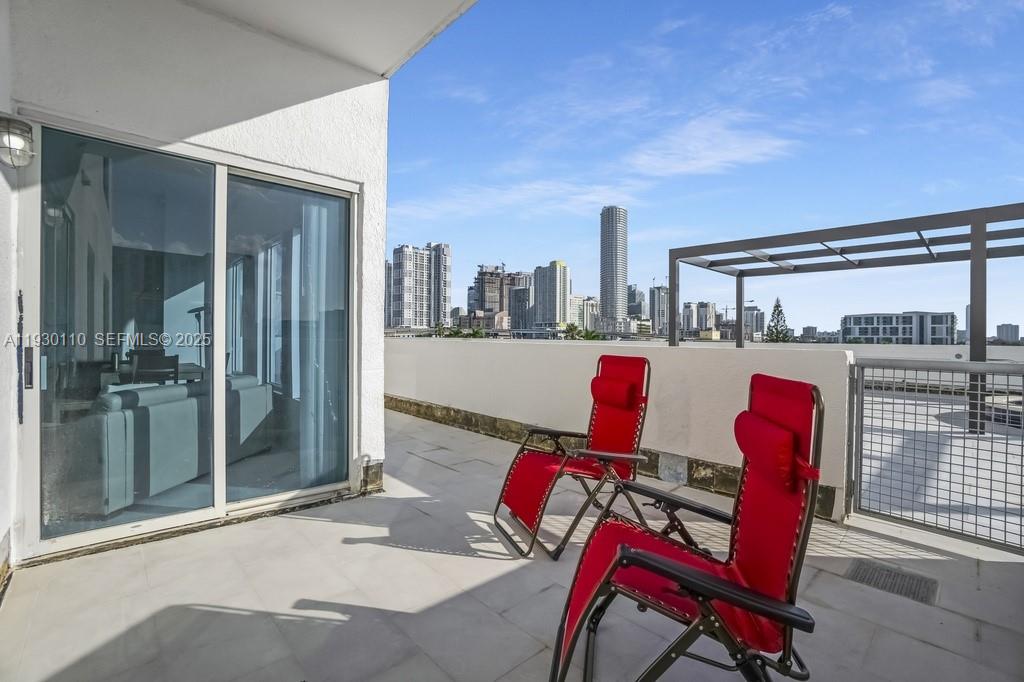 NEO CONDO - Residential