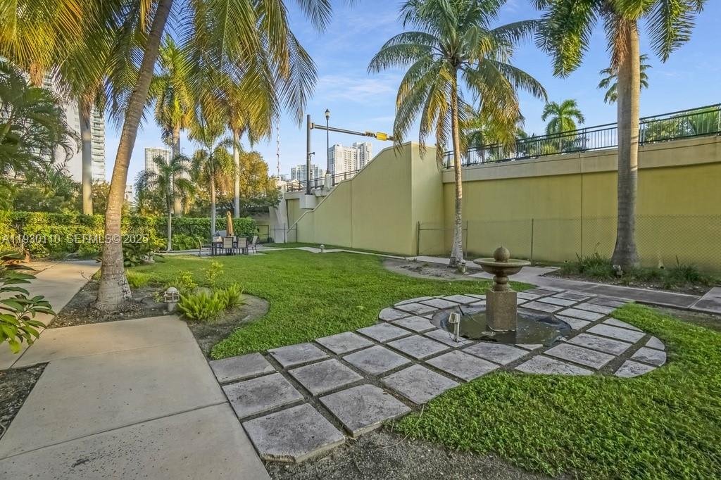 NEO CONDO - Residential