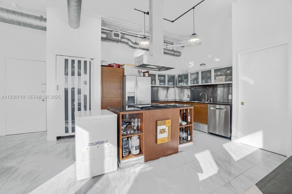 NEO CONDO - Residential