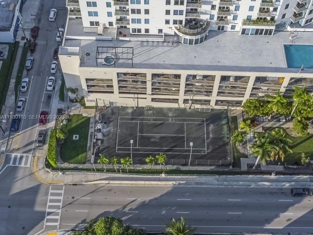 NEO CONDO - Residential