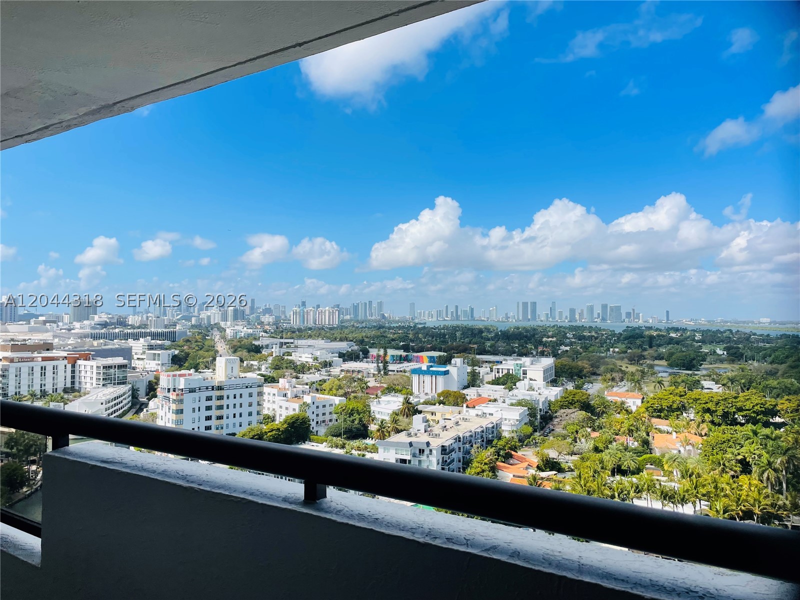 CLUB ATLANTIS CONDO - Residential