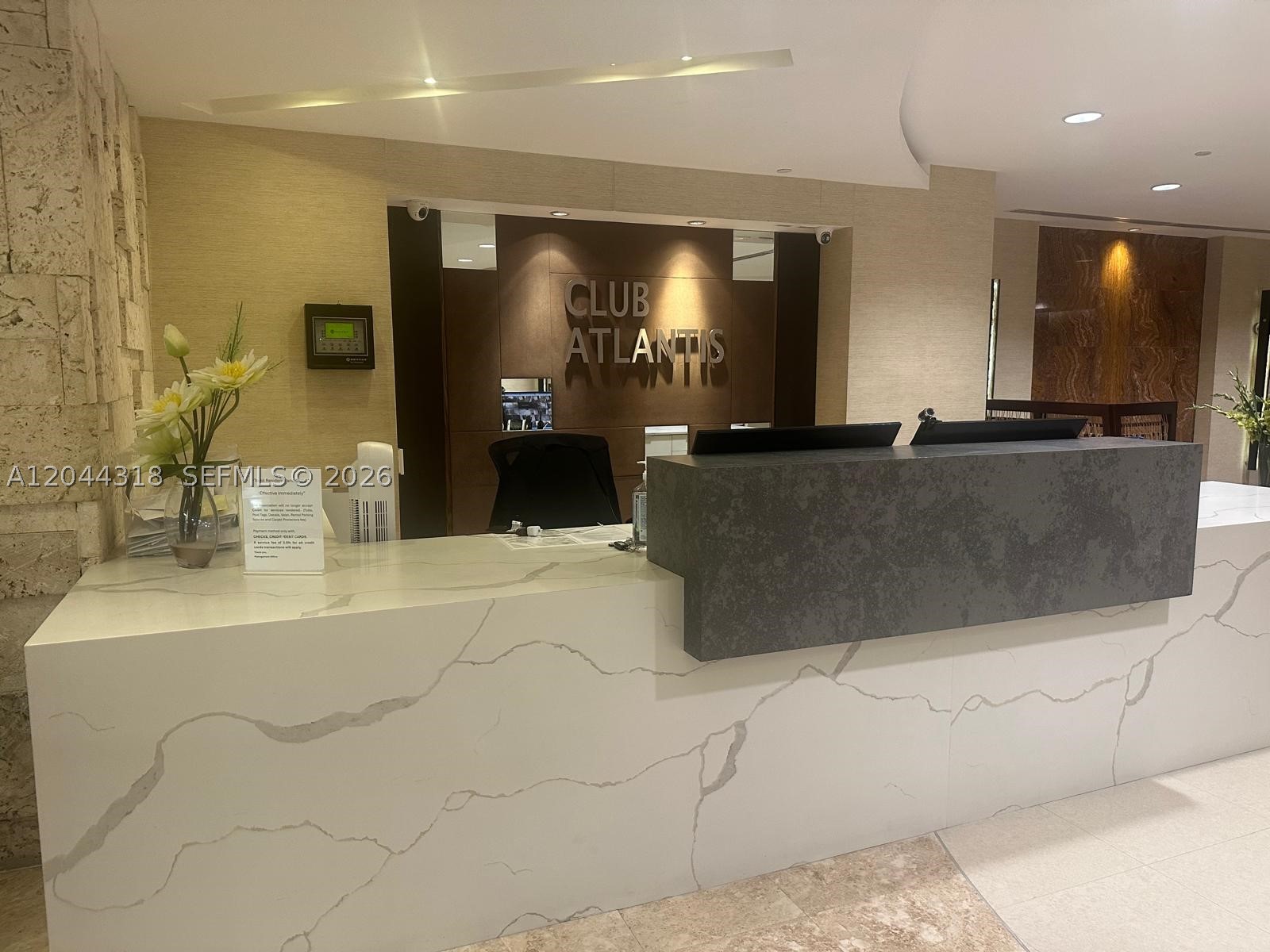 CLUB ATLANTIS CONDO - Residential