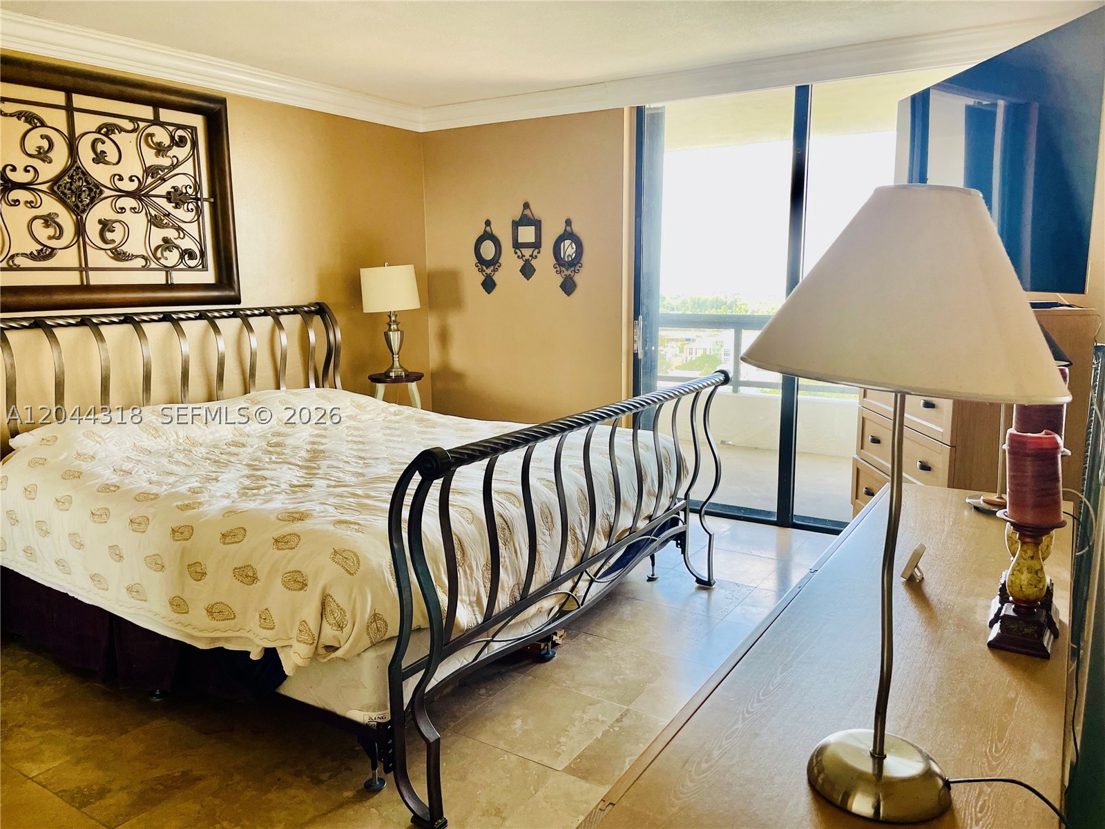 CLUB ATLANTIS CONDO - Residential
