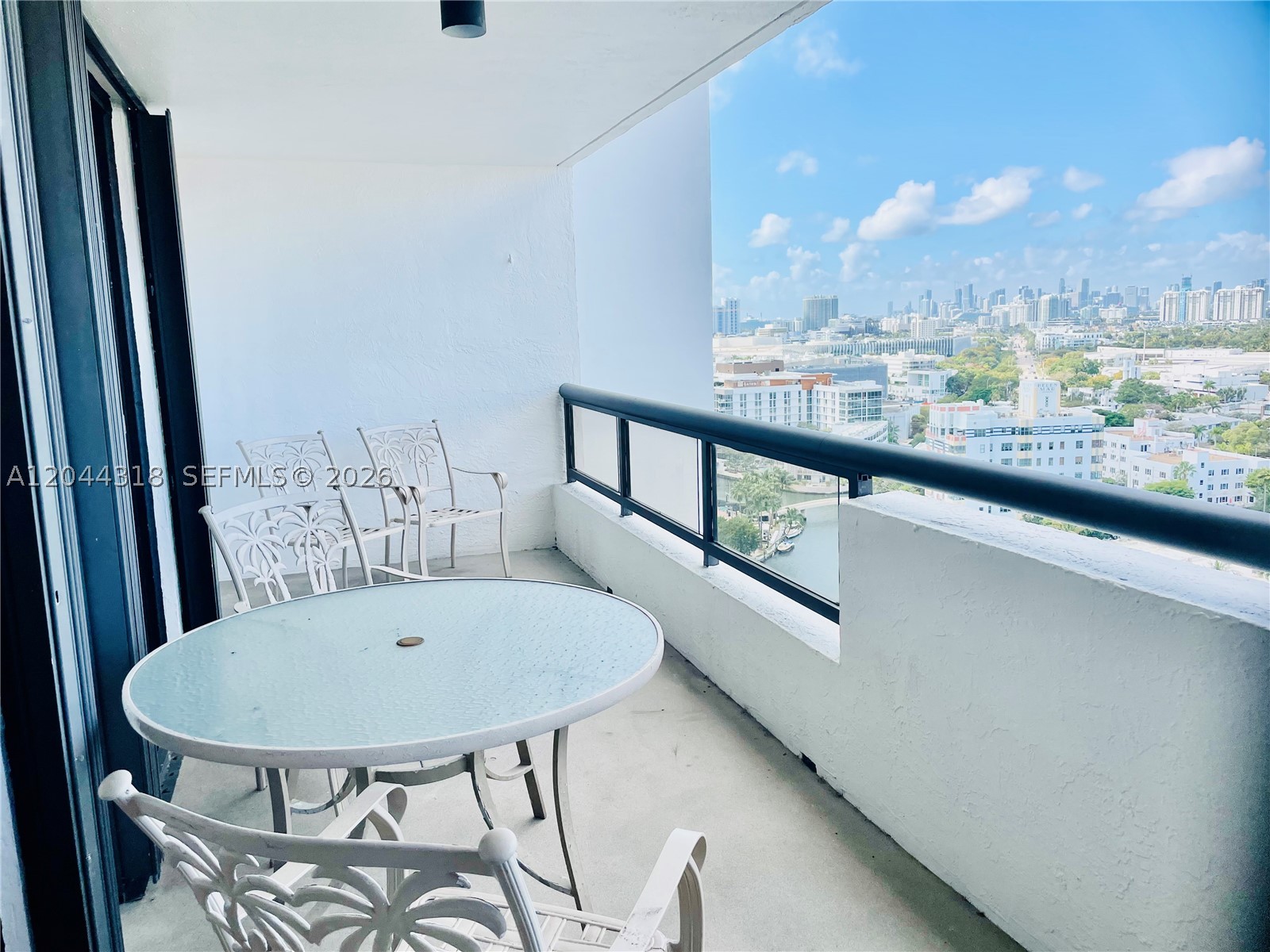 CLUB ATLANTIS CONDO - Residential