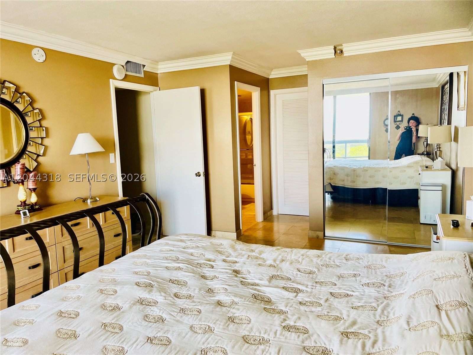 CLUB ATLANTIS CONDO - Residential