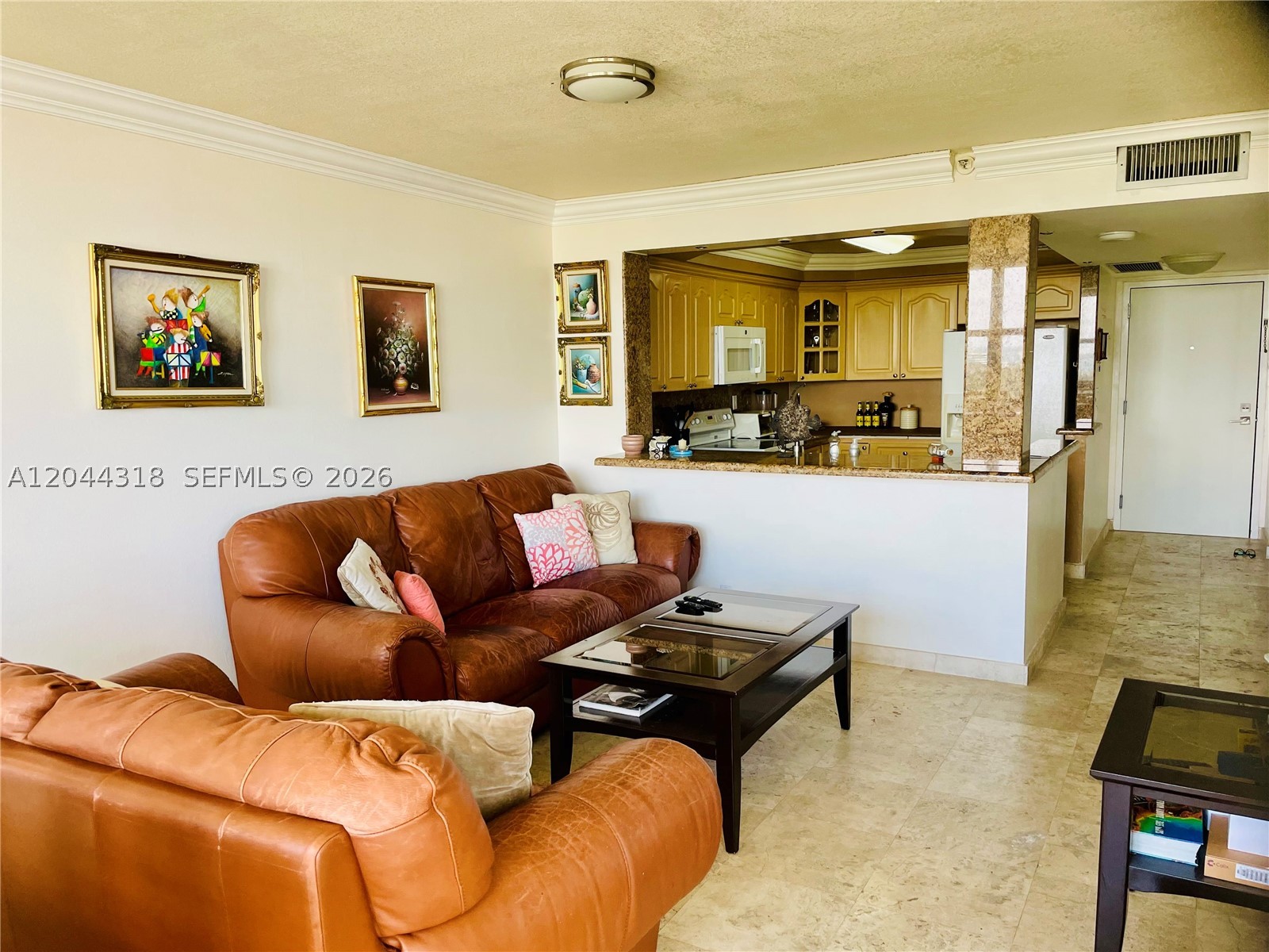 CLUB ATLANTIS CONDO - Residential