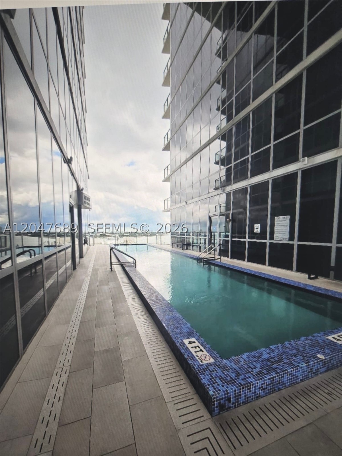 MARQUIS CONDO - Residential