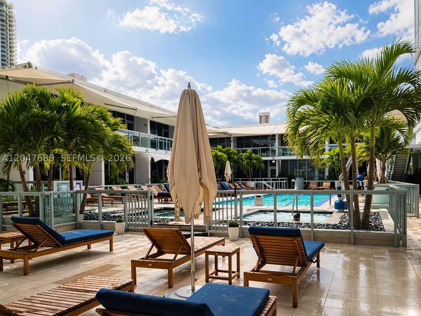 MARQUIS CONDO - Residential