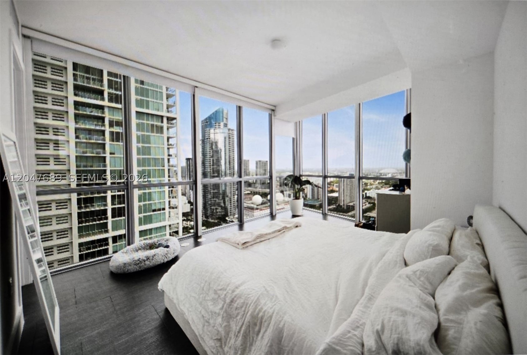 MARQUIS CONDO - Residential