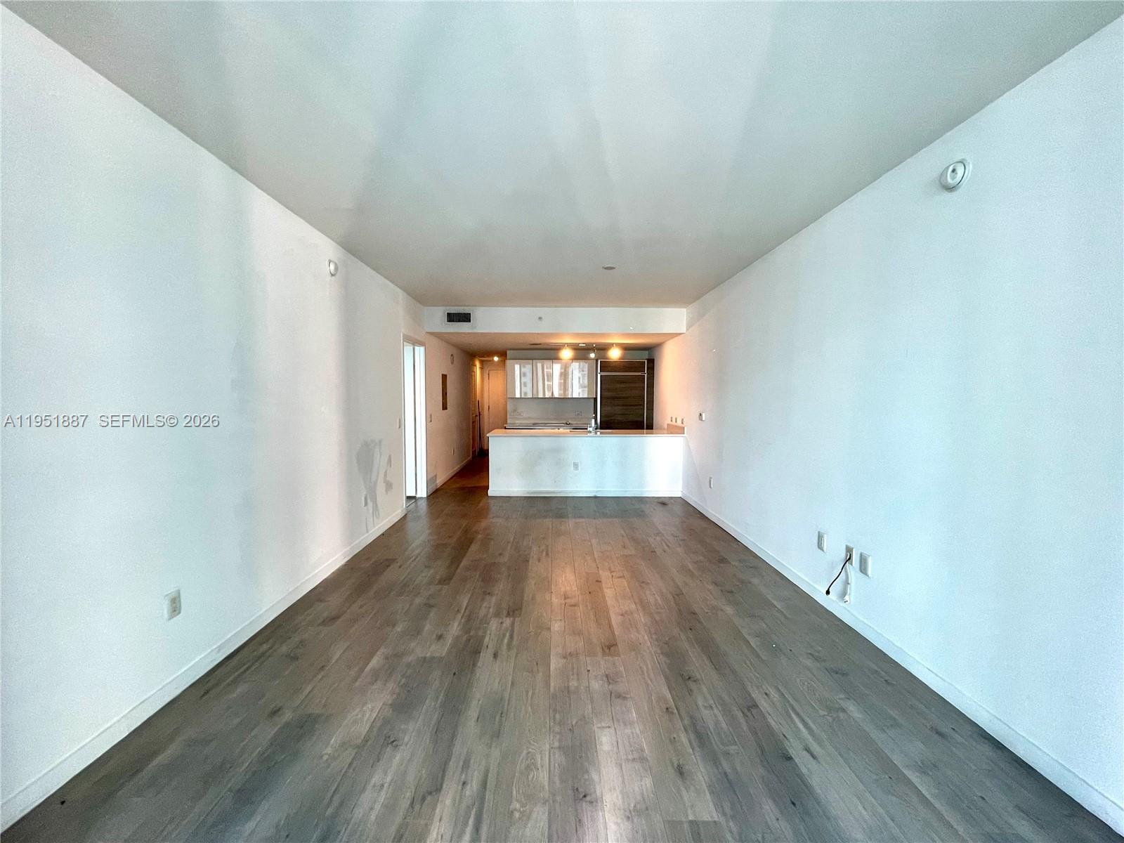 1100 MILLECENTO RESIDENCE - Residential