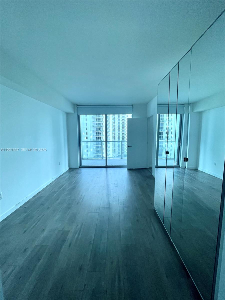 1100 MILLECENTO RESIDENCE - Residential