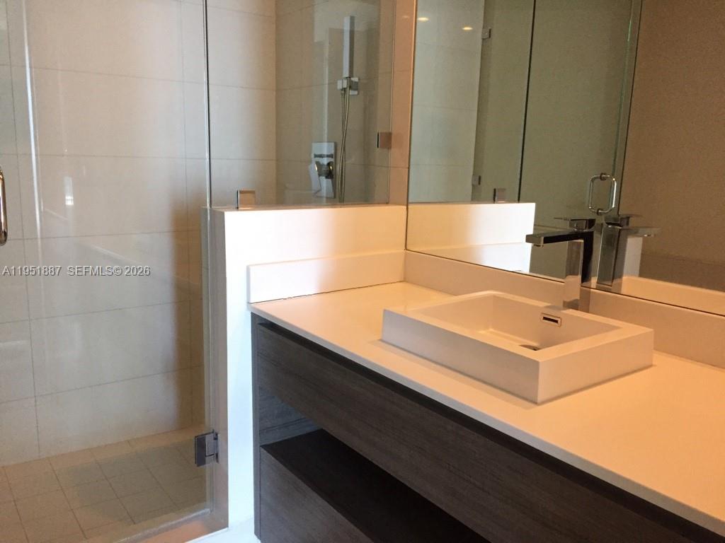 1100 MILLECENTO RESIDENCE - Residential