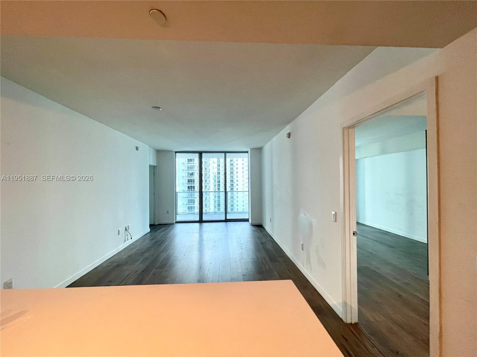 1100 MILLECENTO RESIDENCE - Residential