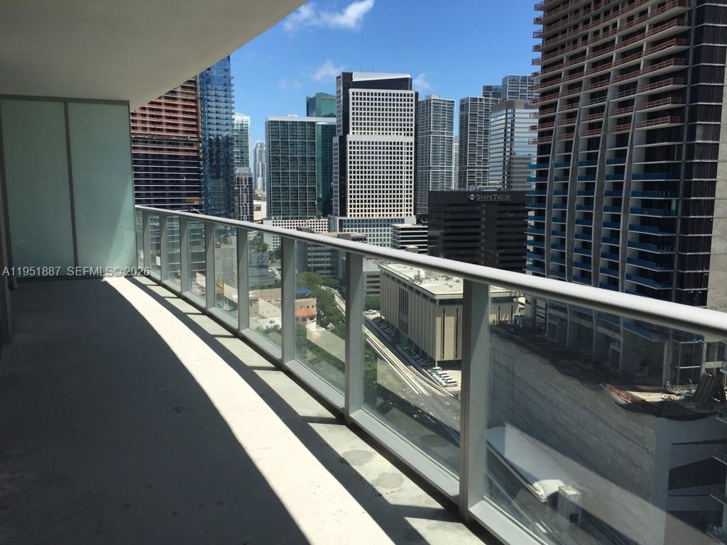 1100 MILLECENTO RESIDENCE - Residential
