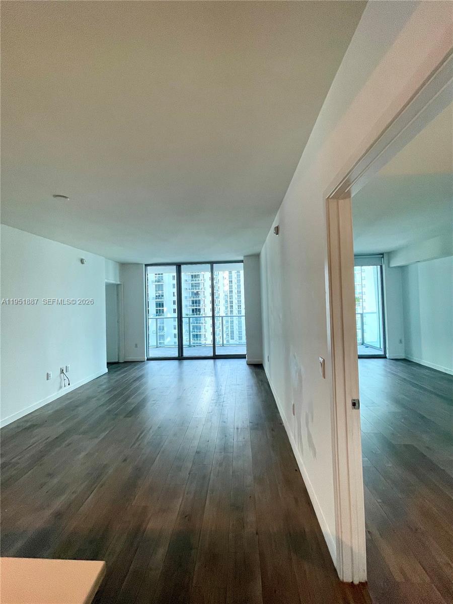 1100 MILLECENTO RESIDENCE - Residential