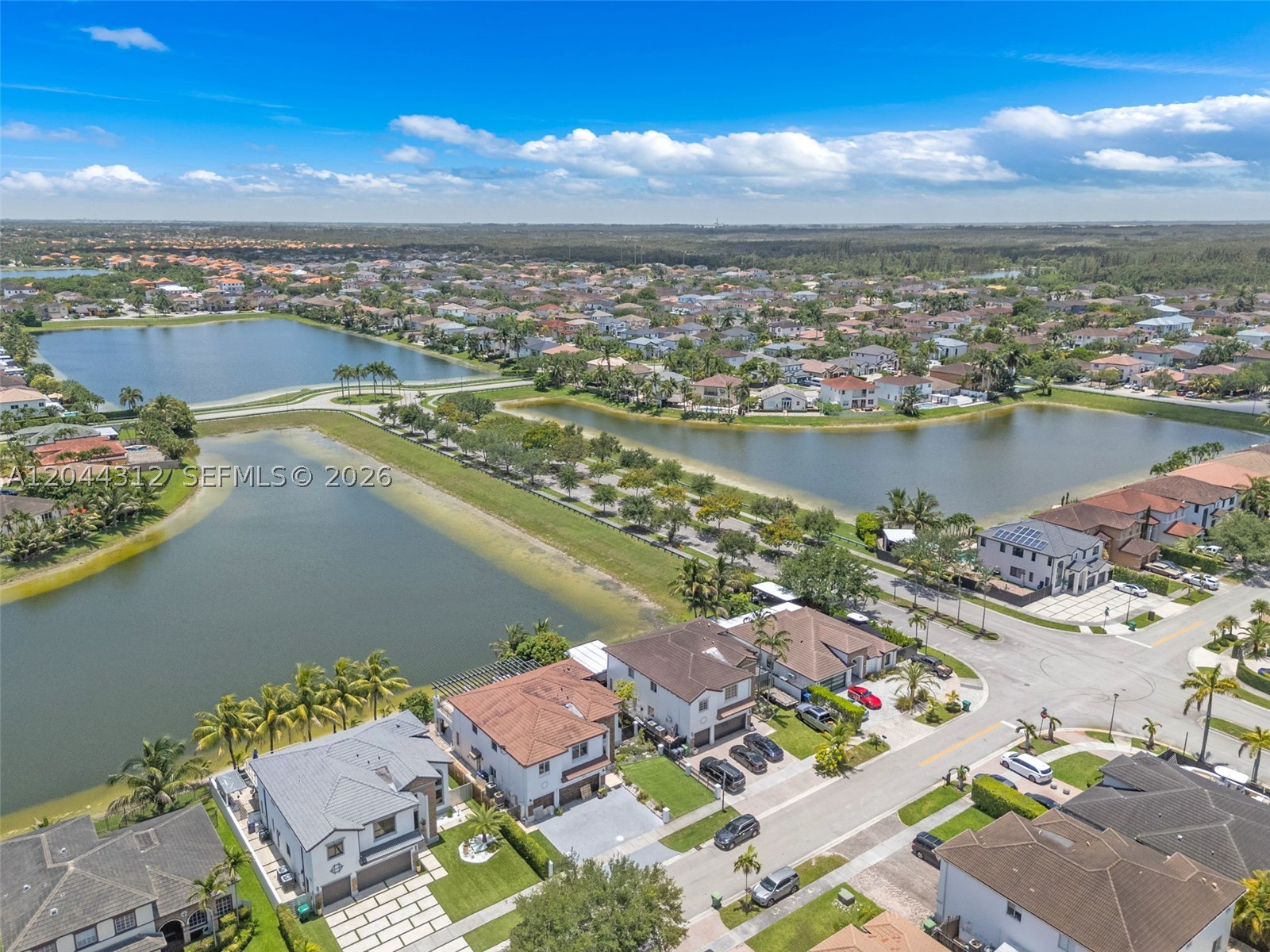 A B AT TAMIAMI TRAIL PHAS - Residential
