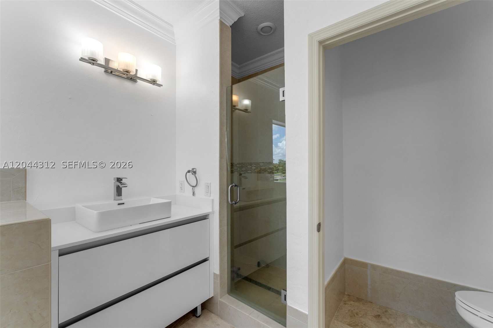 A B AT TAMIAMI TRAIL PHAS - Residential