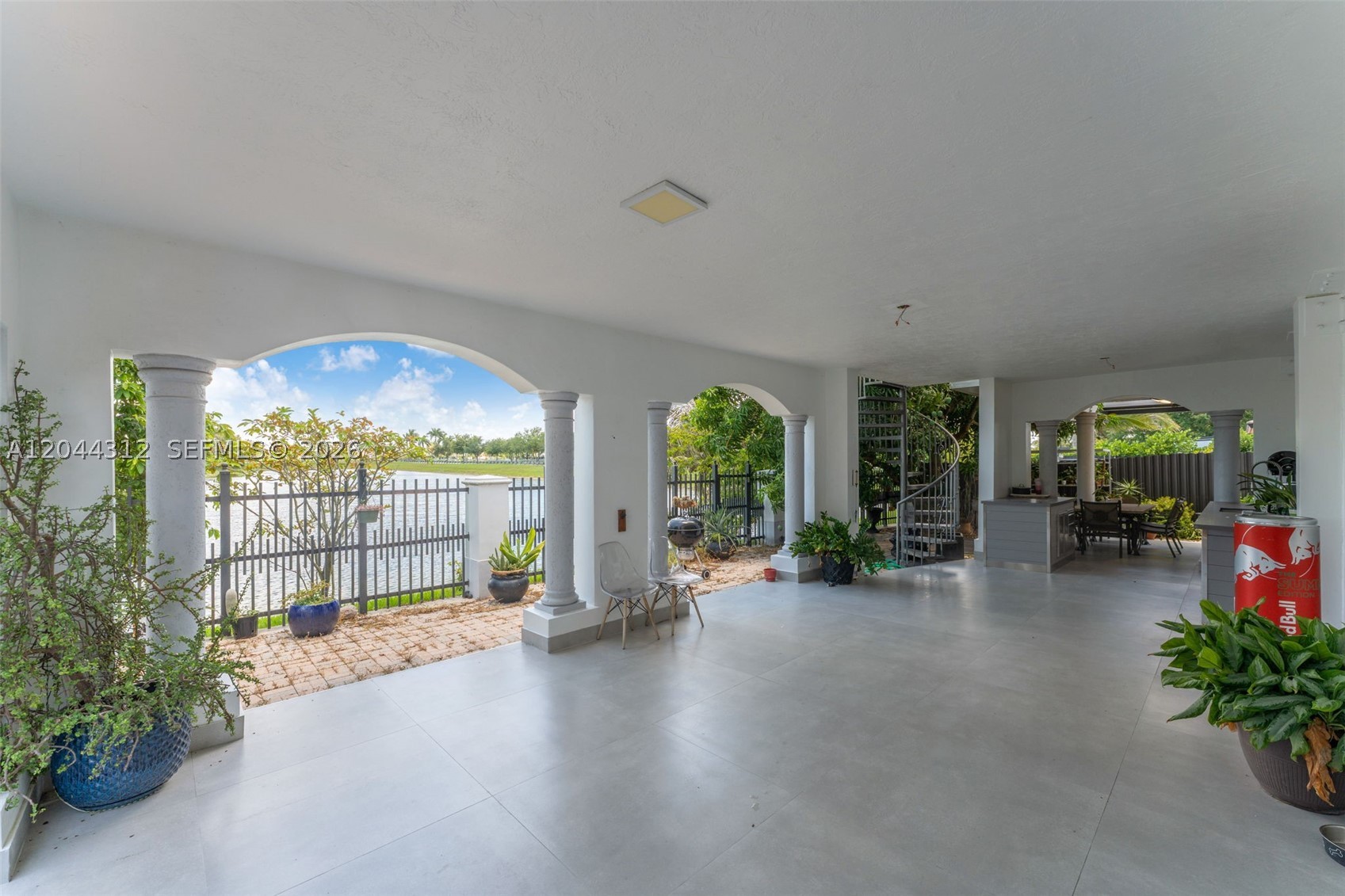 A B AT TAMIAMI TRAIL PHAS - Residential