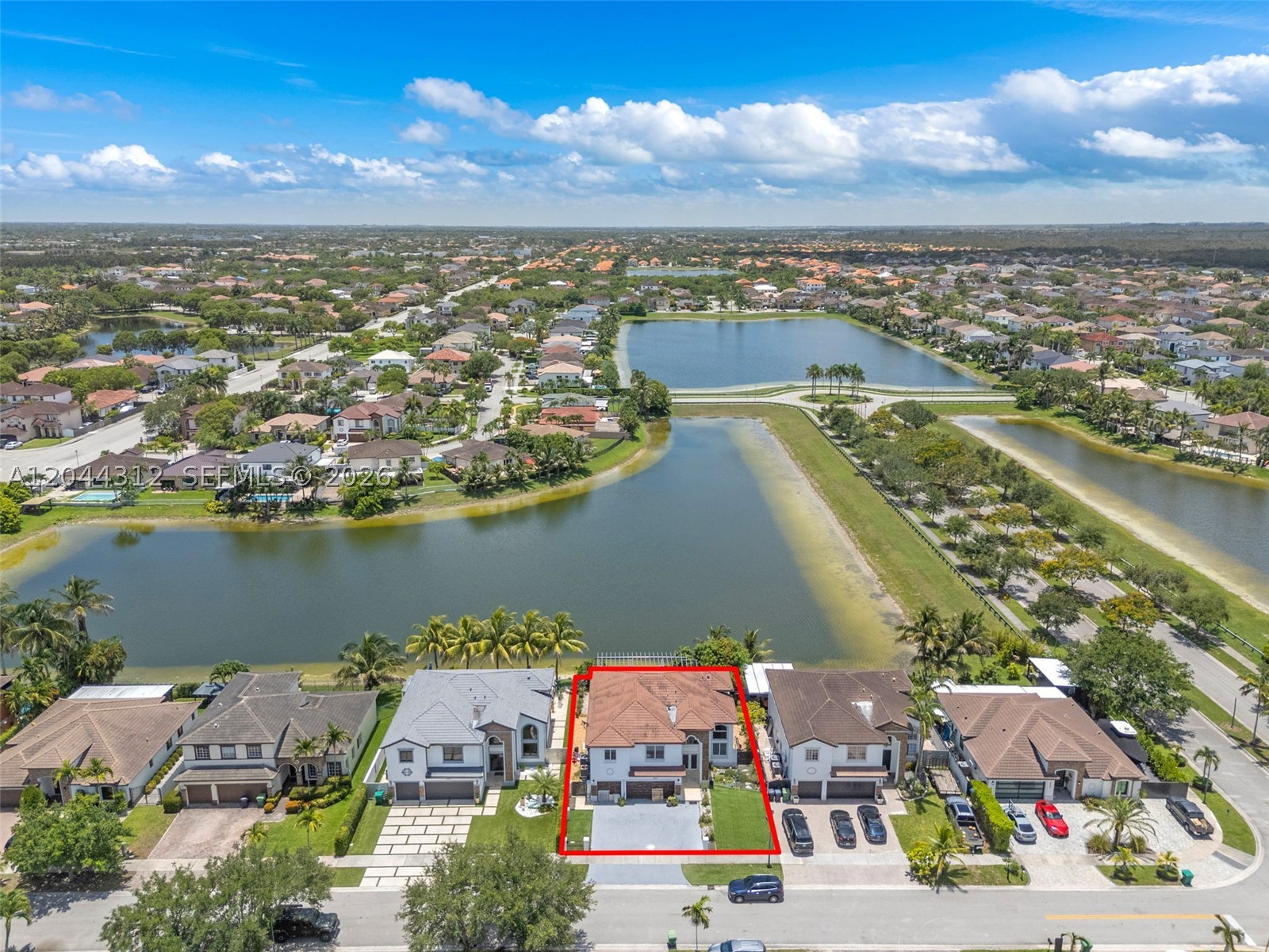 A B AT TAMIAMI TRAIL PHAS - Residential