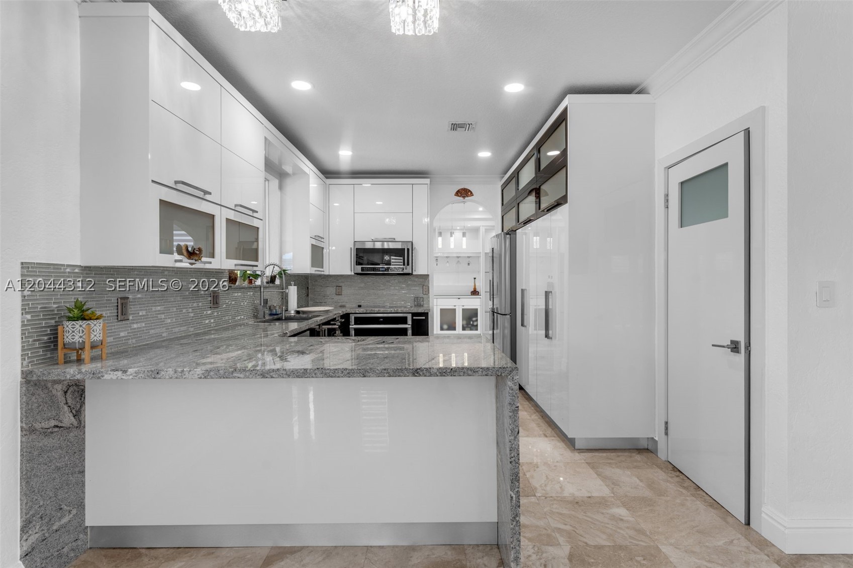A B AT TAMIAMI TRAIL PHAS - Residential