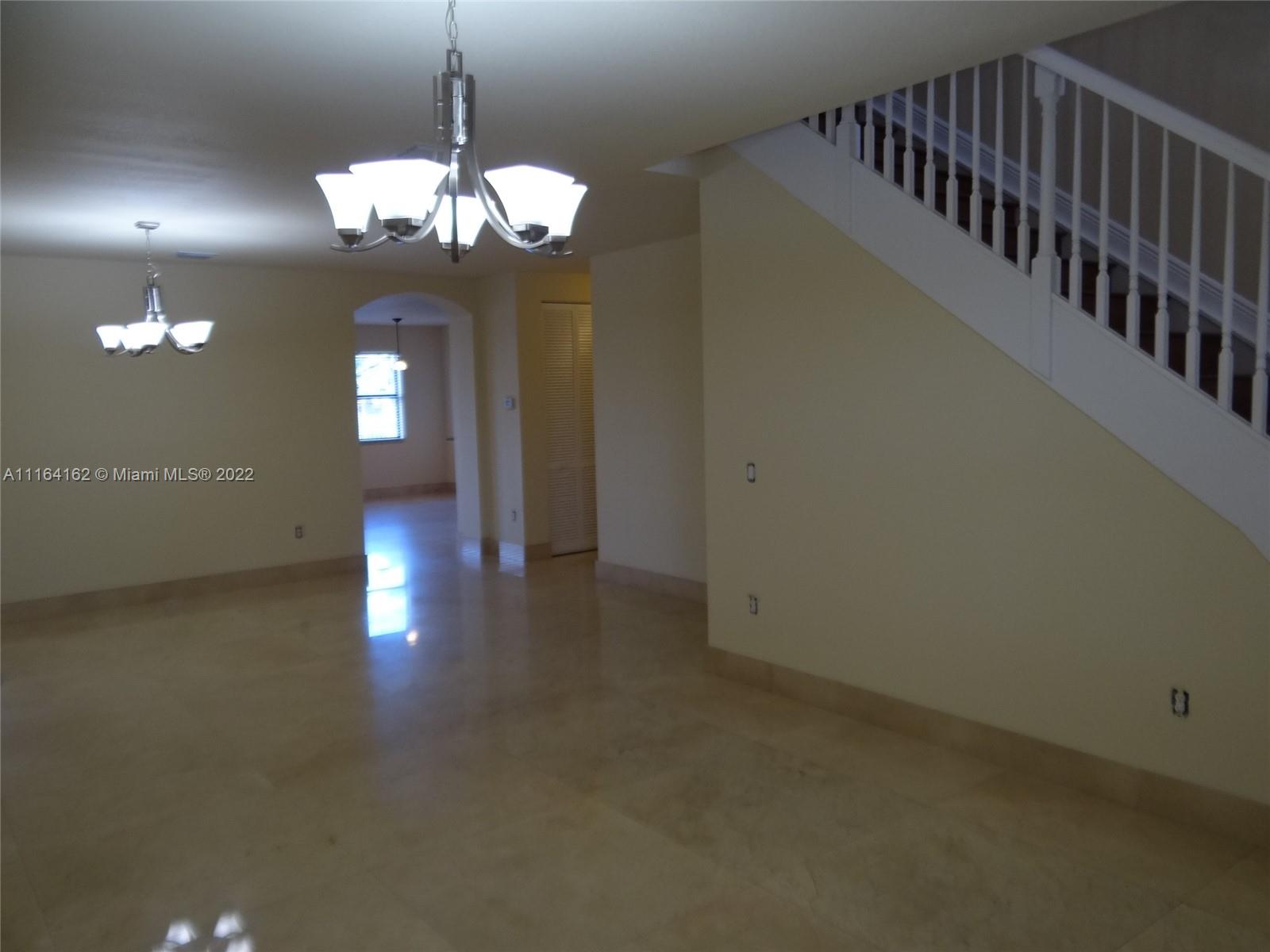 DORAL BREEZE - Residential