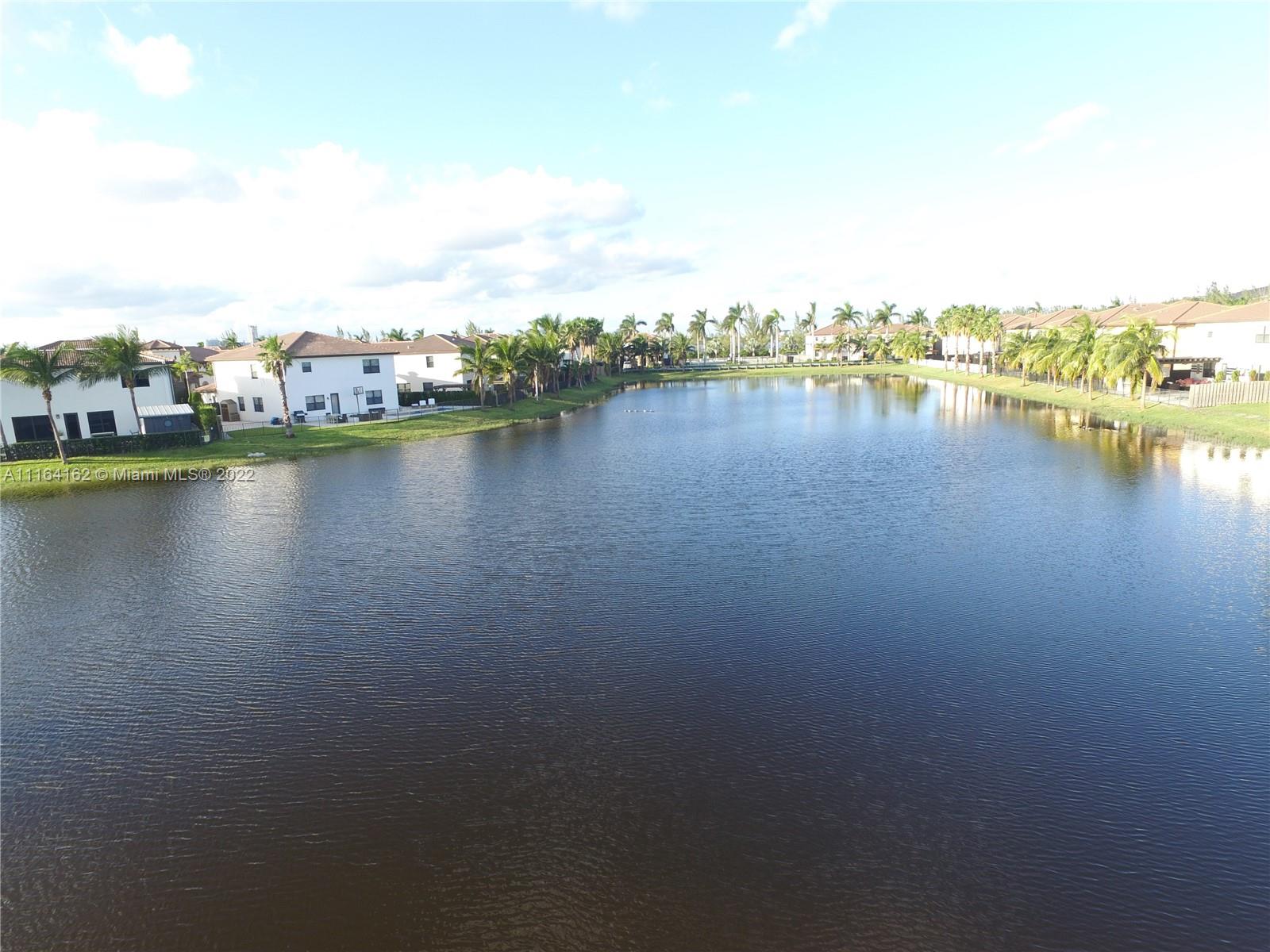 DORAL BREEZE - Residential