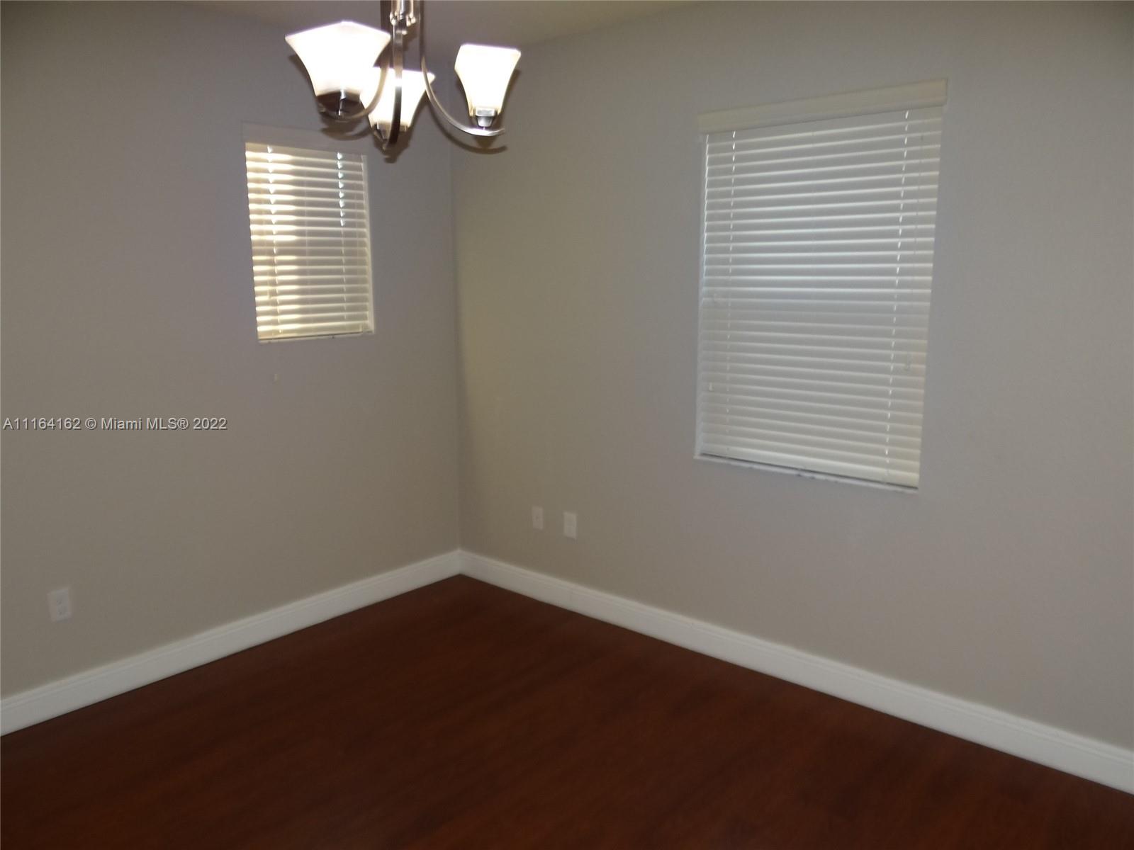 DORAL BREEZE - Residential