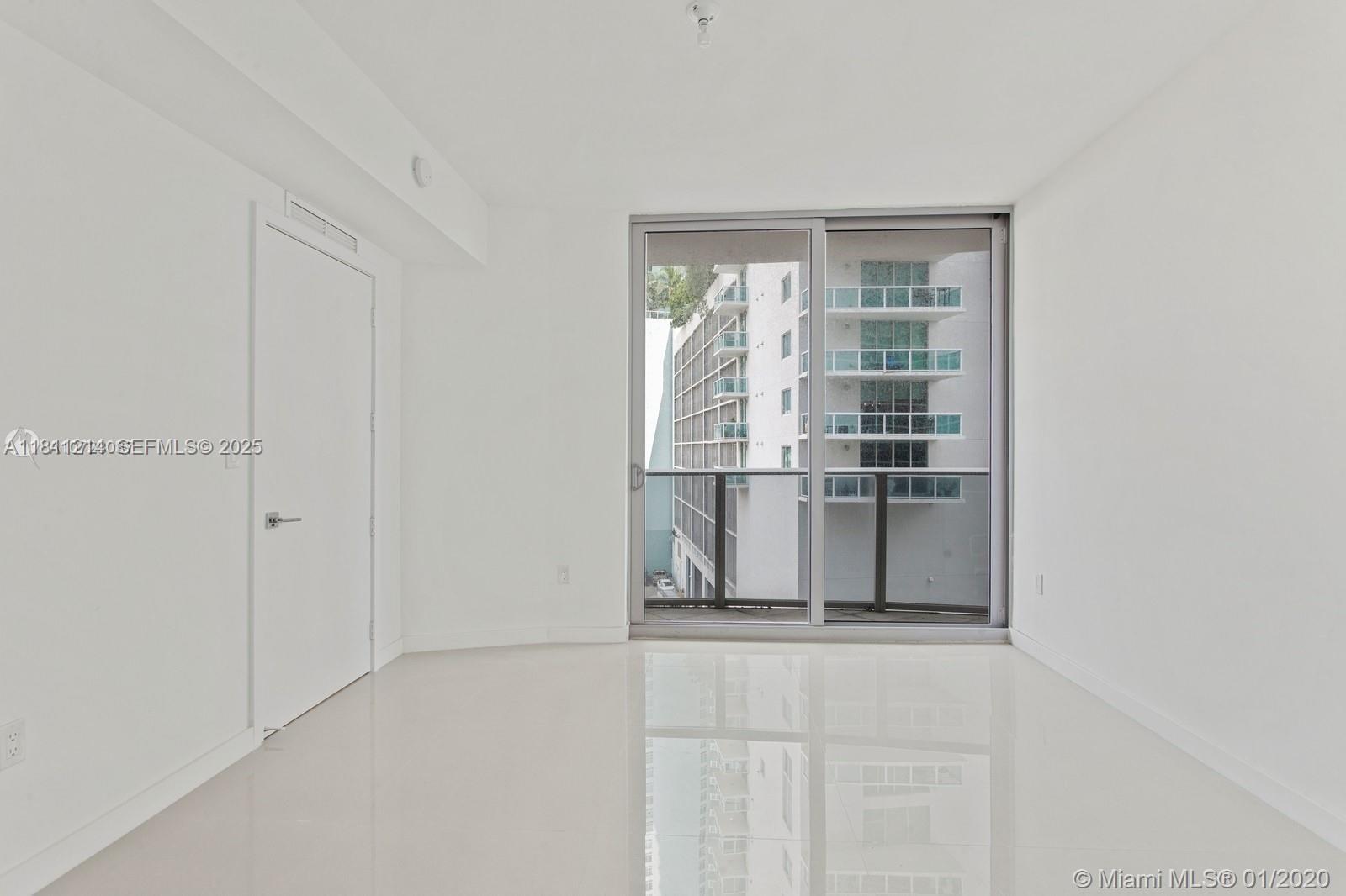 ARIA ON THE BAY CONDO - Residential
