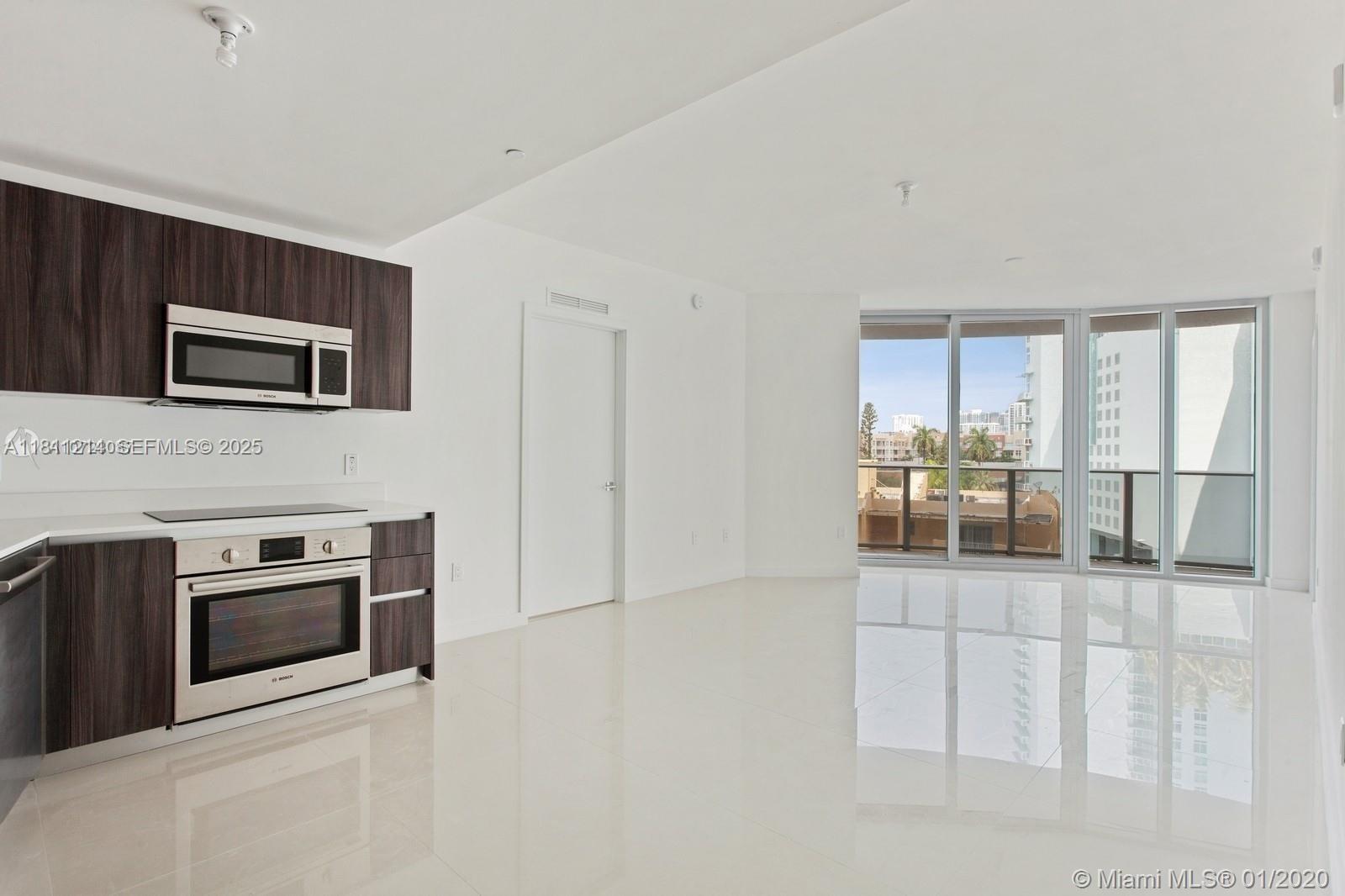 ARIA ON THE BAY CONDO - Residential