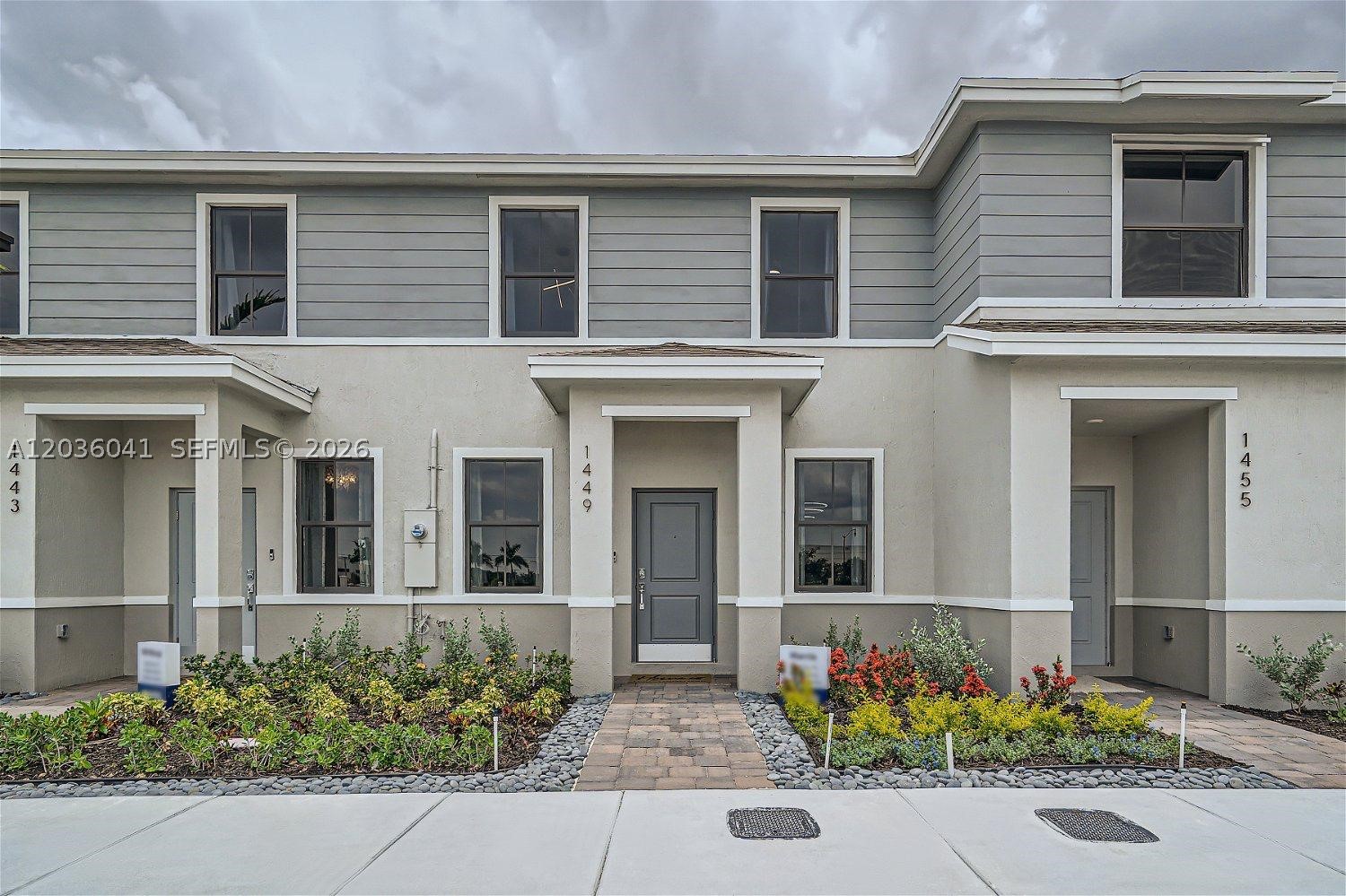 MIAMI LAND AND DEVELOPMEN - Residential Lease