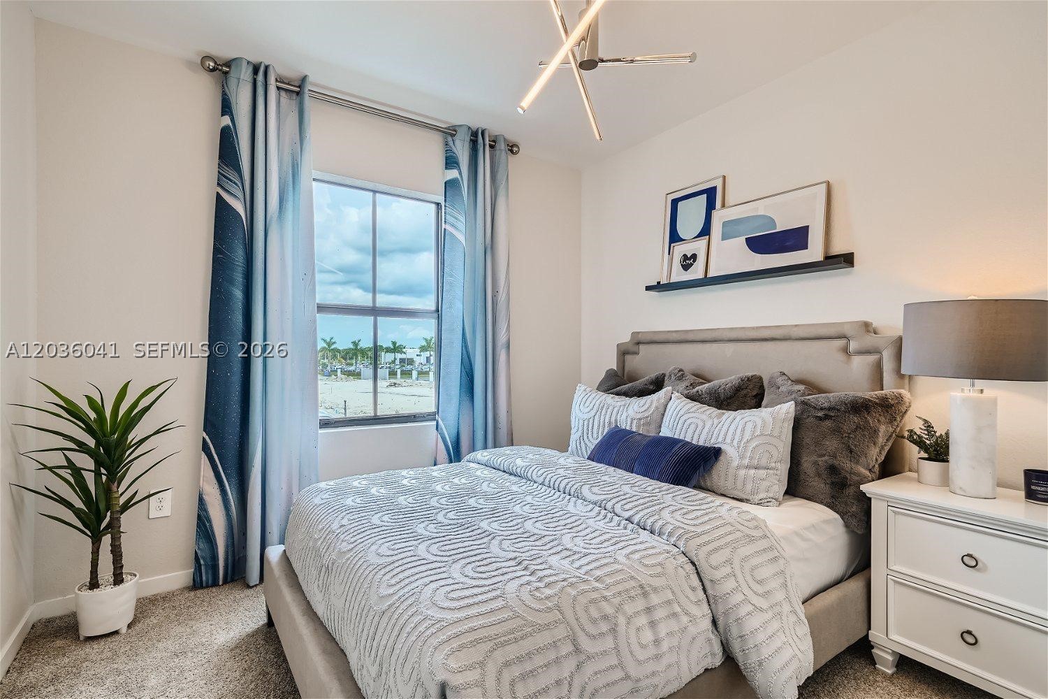 MIAMI LAND AND DEVELOPMEN - Residential Lease