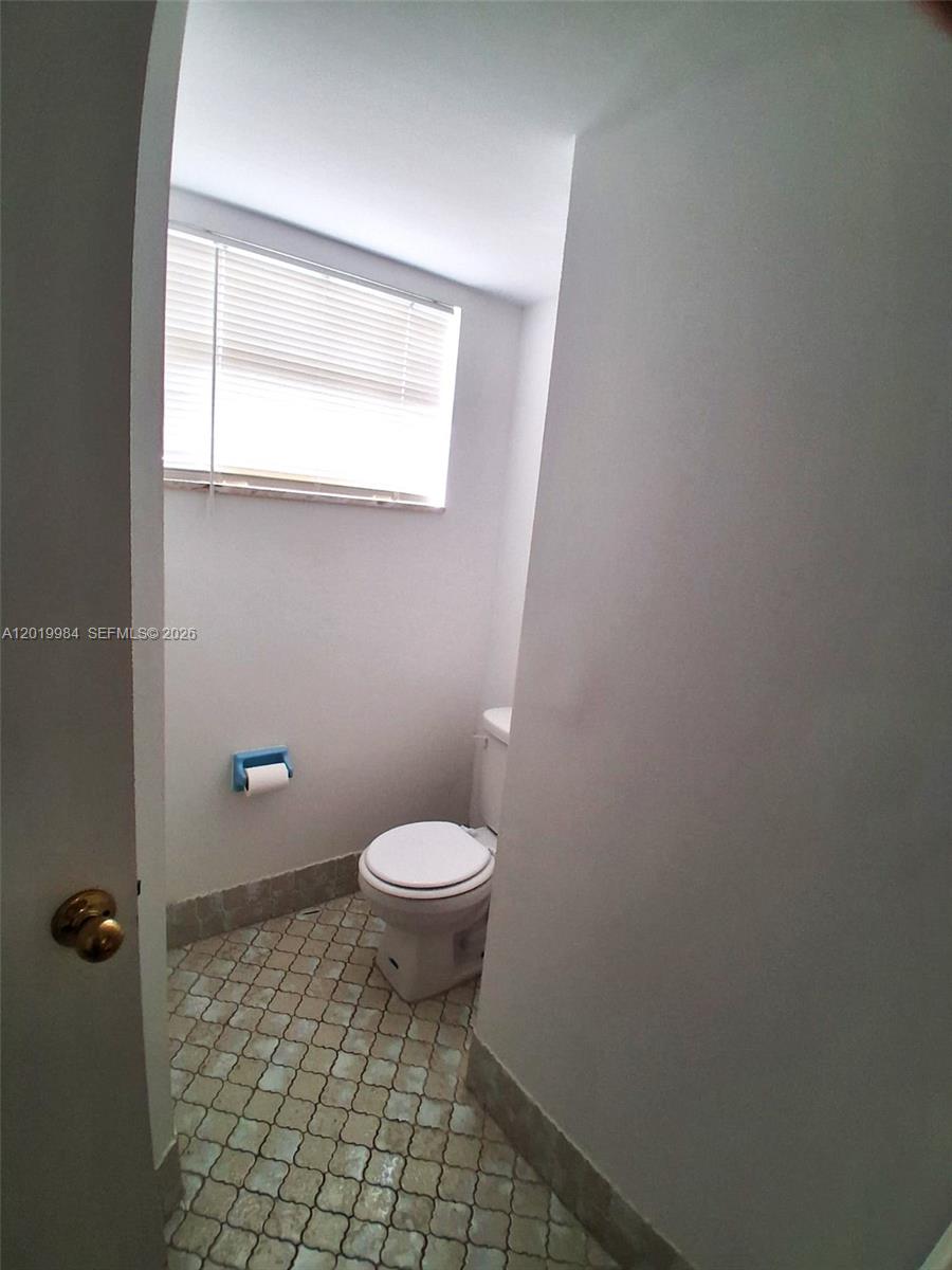 JADE WINDS GROUP - - Residential