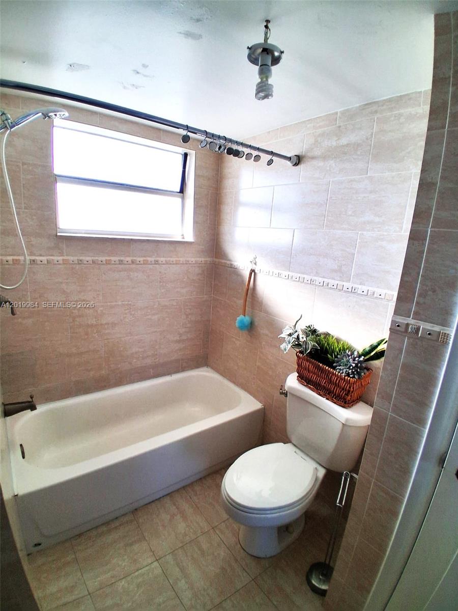 JADE WINDS GROUP - - Residential