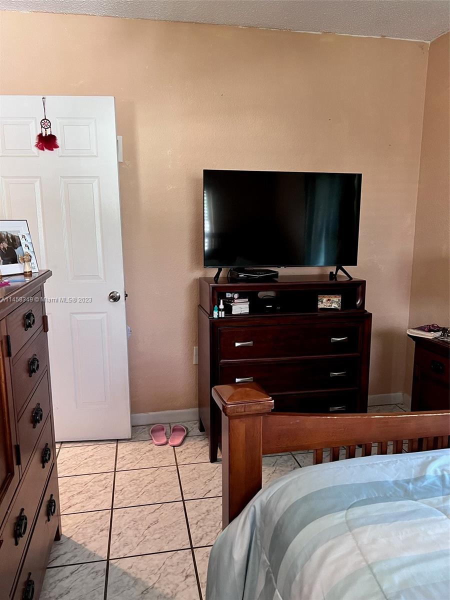 RICHMOND HEIGHTS - Residential