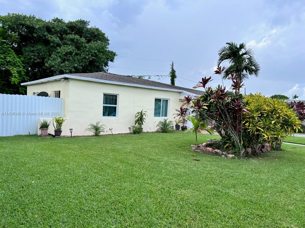 RICHMOND HEIGHTS - Residential