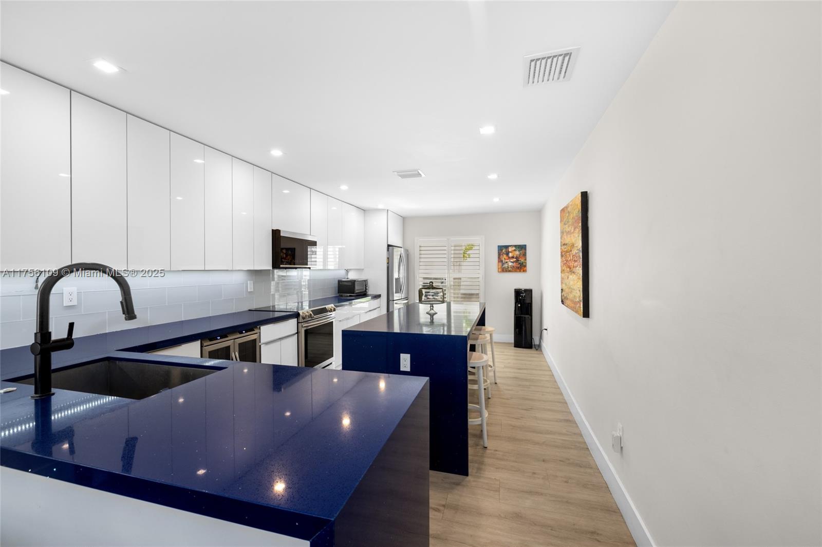 WEST LAKE VILLAGE PLAT - Residential Lease