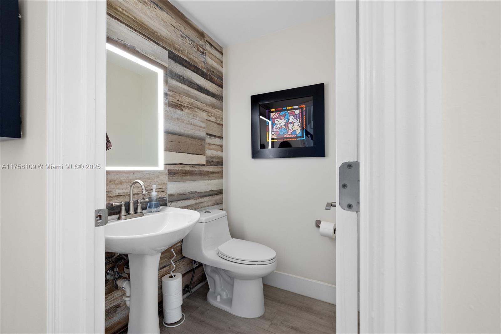 WEST LAKE VILLAGE PLAT - Residential Lease