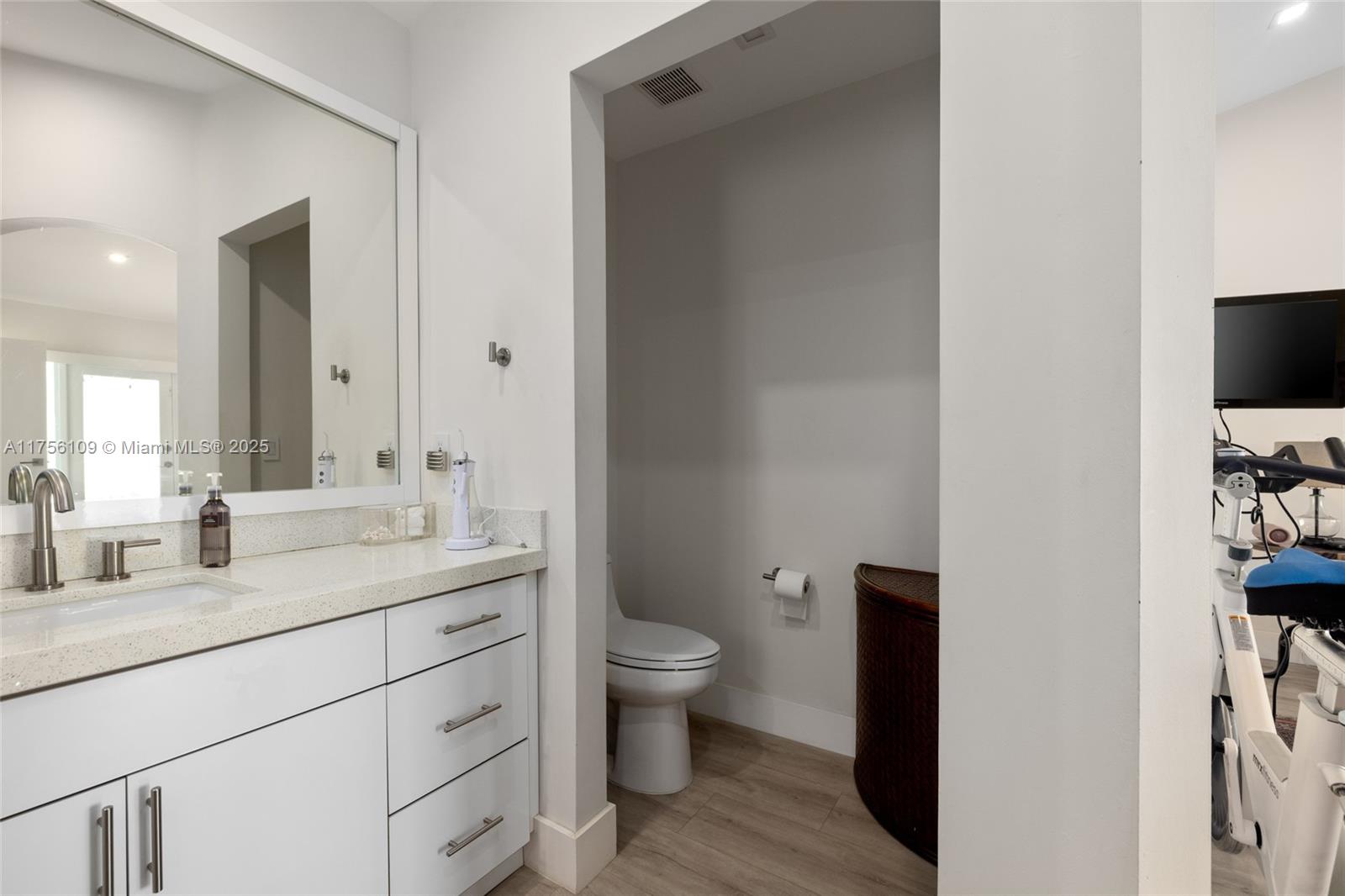 WEST LAKE VILLAGE PLAT - Residential Lease