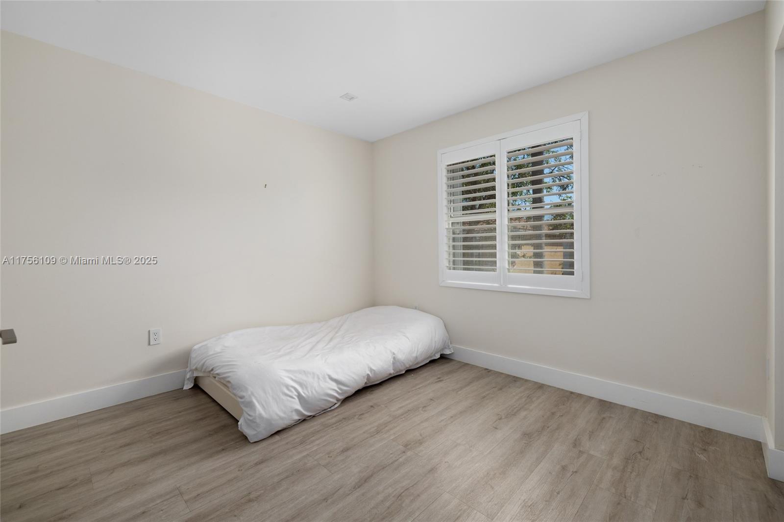 WEST LAKE VILLAGE PLAT - Residential Lease
