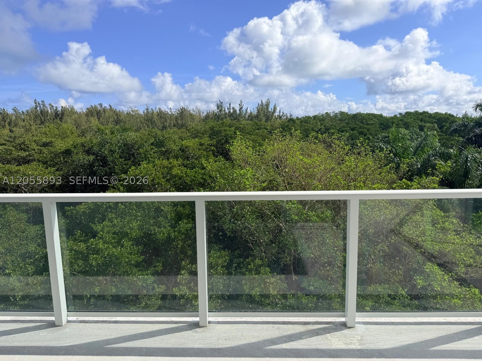 THE OAKS I CONDO - Residential