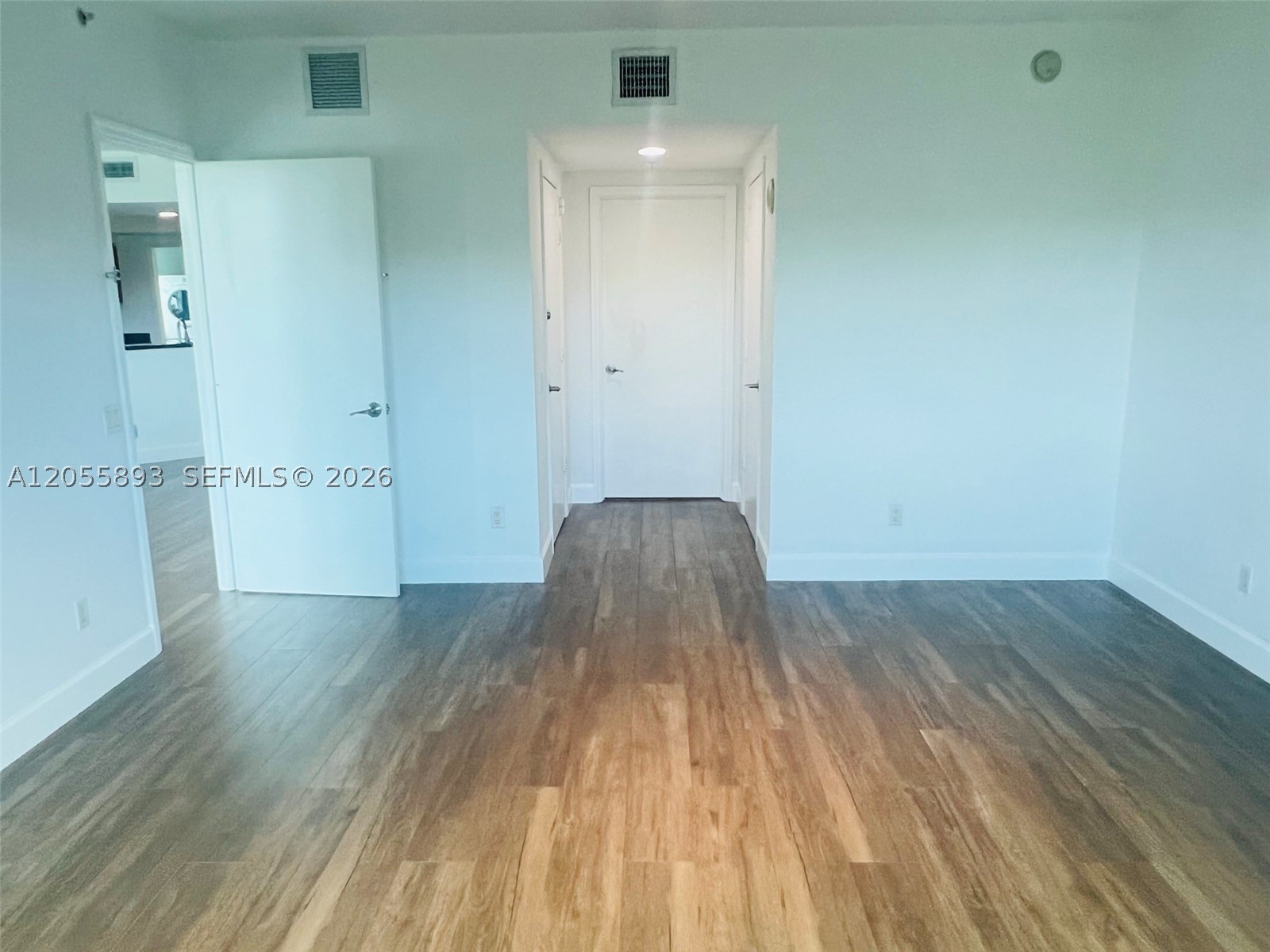 THE OAKS I CONDO - Residential