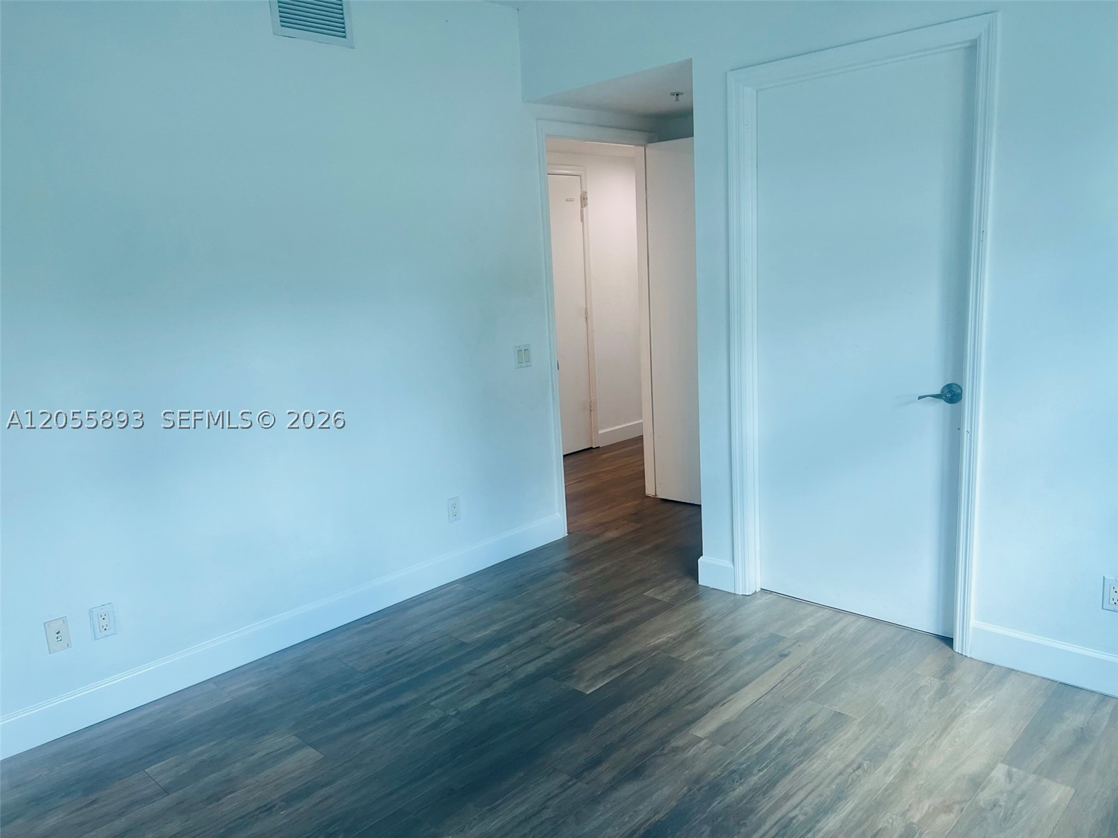 THE OAKS I CONDO - Residential