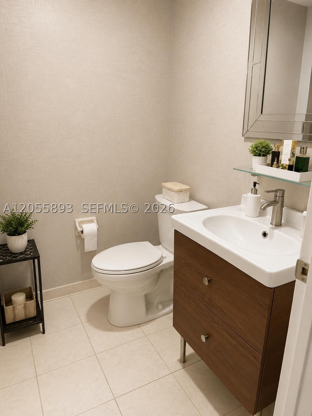 THE OAKS I CONDO - Residential