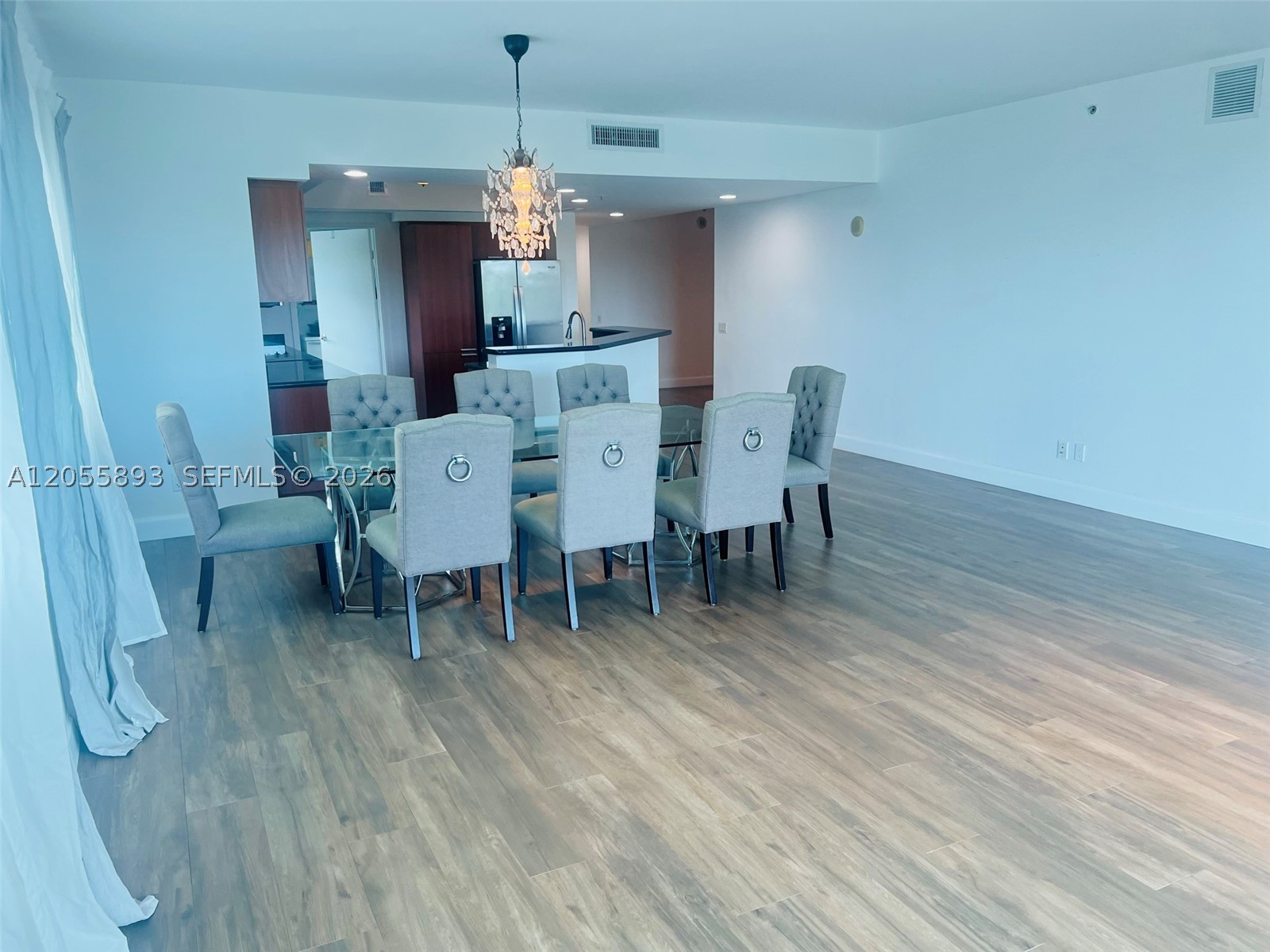 THE OAKS I CONDO - Residential