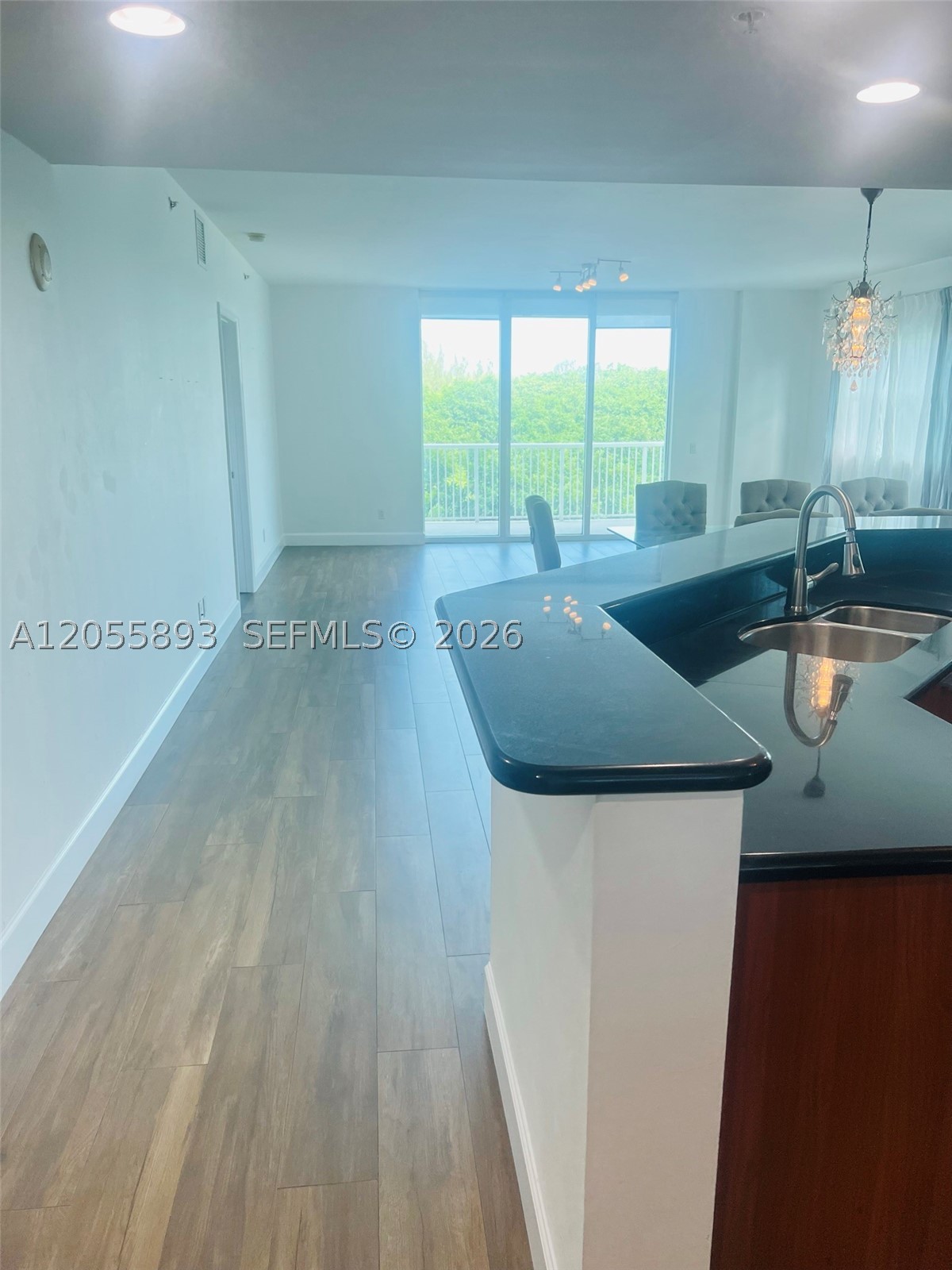 THE OAKS I CONDO - Residential