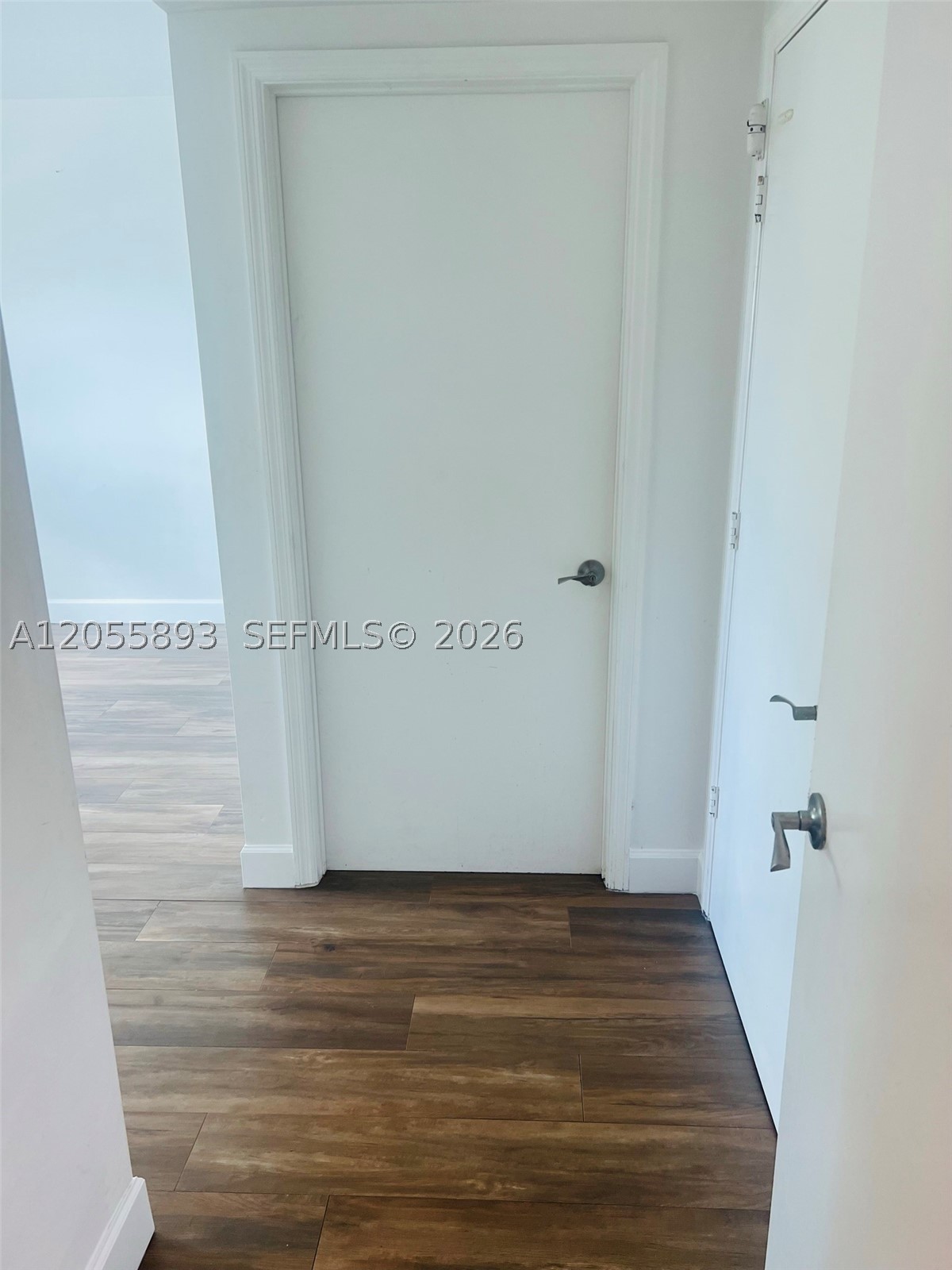 THE OAKS I CONDO - Residential