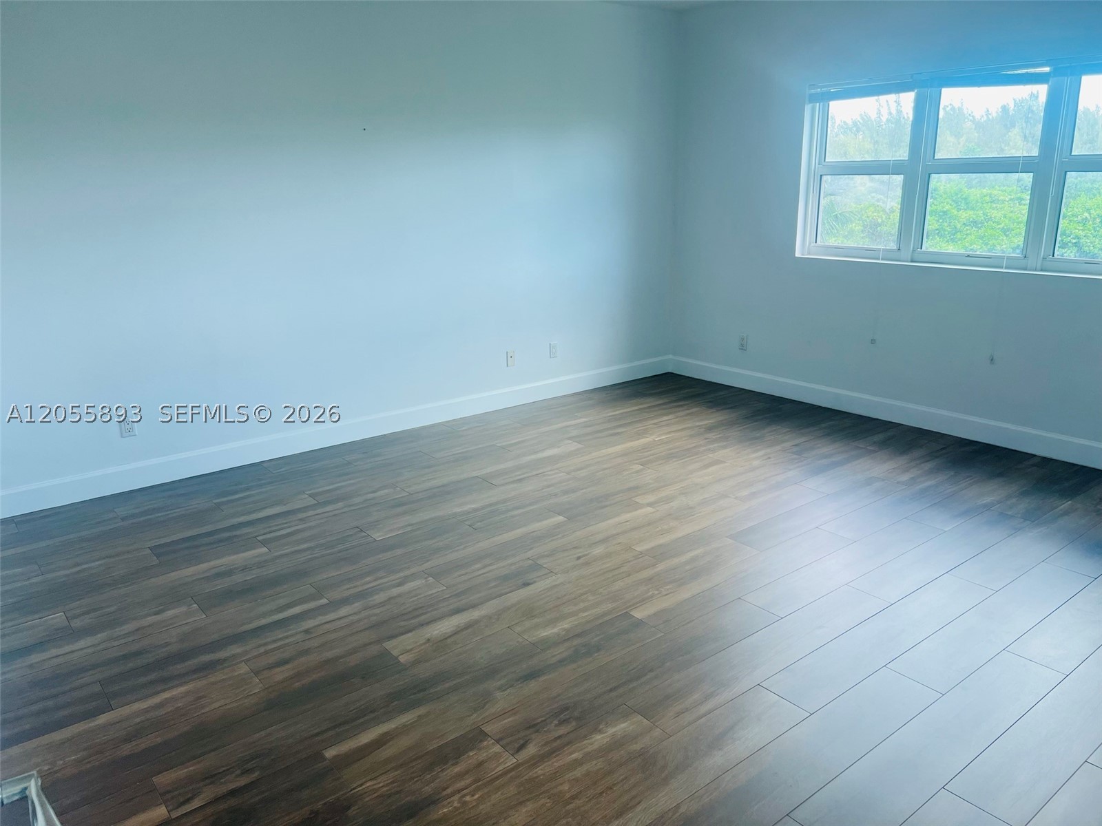 THE OAKS I CONDO - Residential