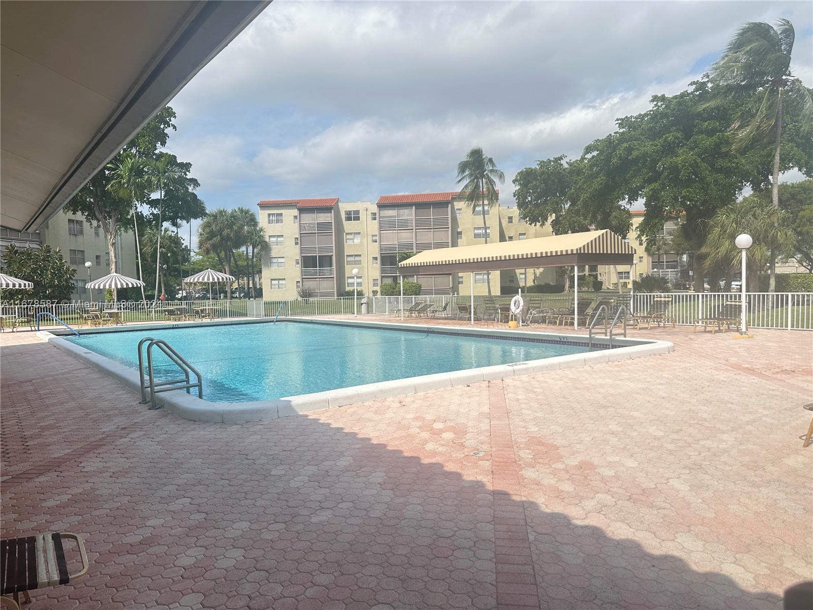 COURTYARDS OF BROWARD CON - Residential