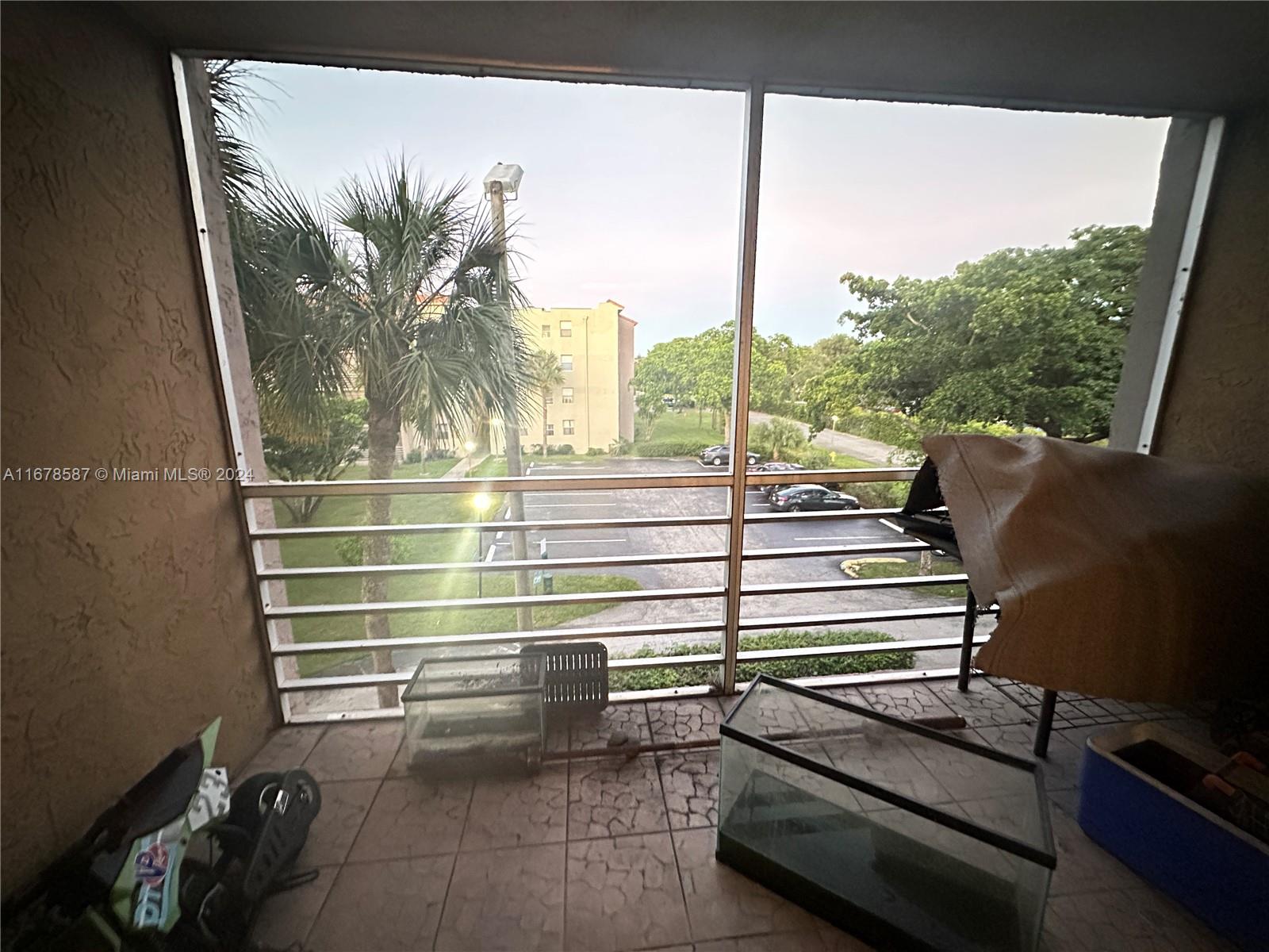 COURTYARDS OF BROWARD CON - Residential